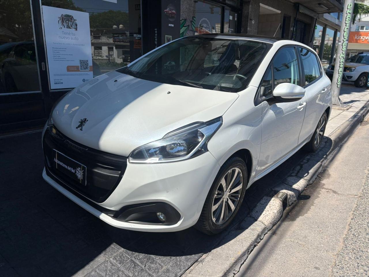 Peugeot 208 Feline